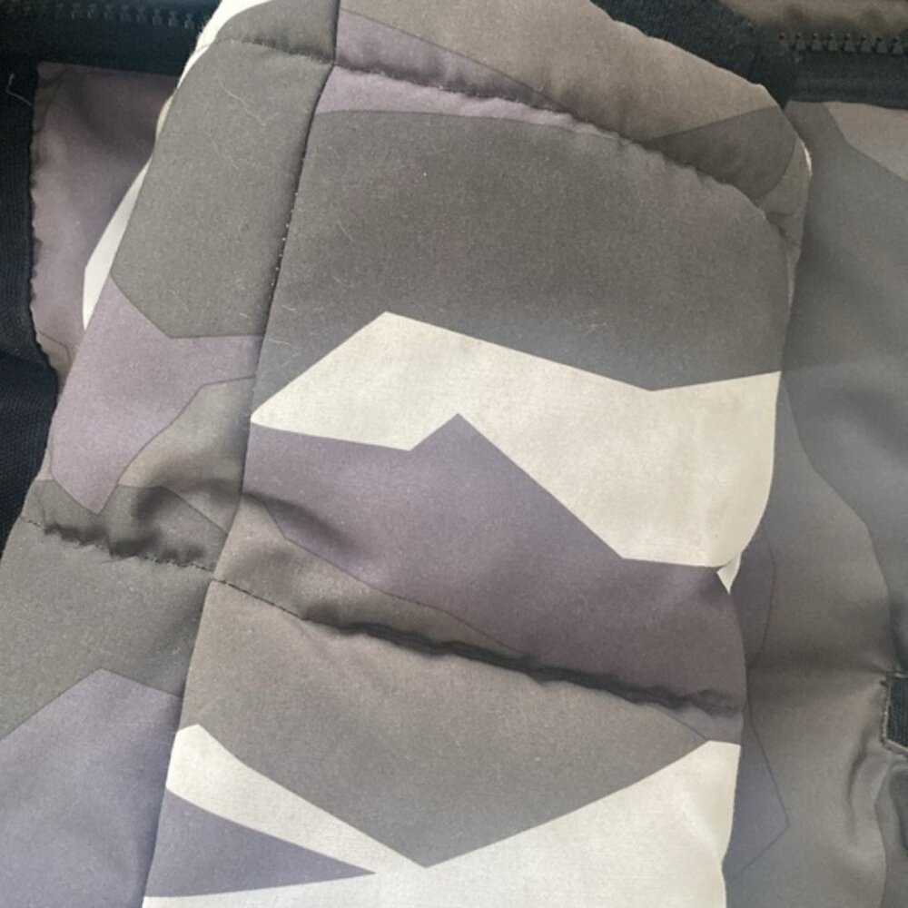 Dkny Puffer Jacket - image 4